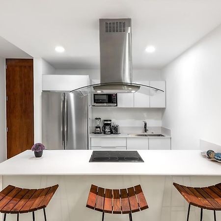 Trendy 1 Bedroom Apartment In Cruz Con Mar Brand New Building Playa del Carmen Eksteriør bilde